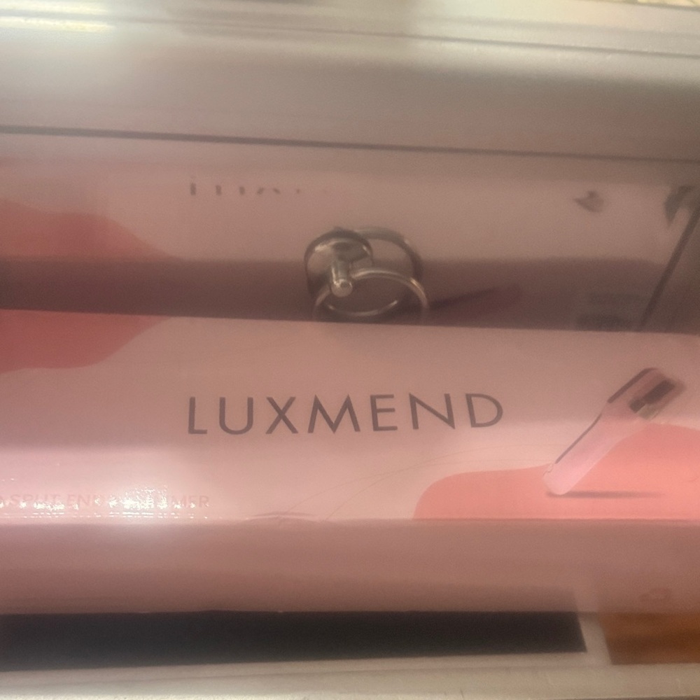 LUXMEND Pink Hair Straightener